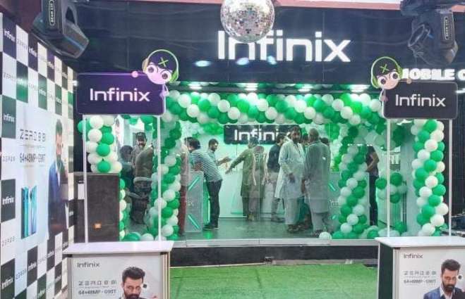 Infinix Pakistan Opens Doors to the First Experience Store in Karachi