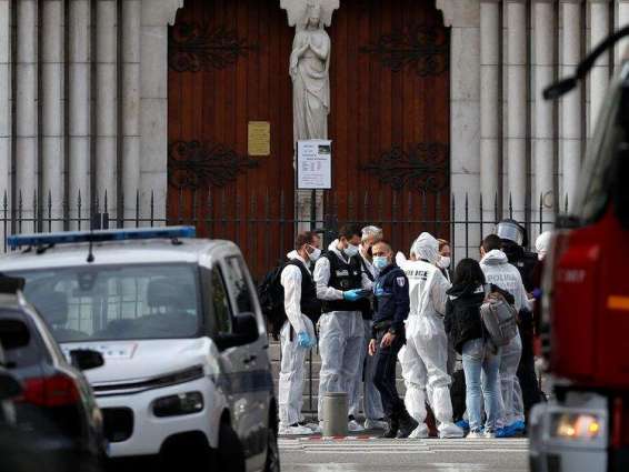 Police Detain Knife-Wielding Man Preparing Attack Outside Church Near Paris - Reports
