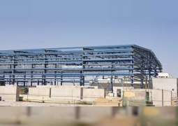 "الإمارات لأنظمة المباني الحديدية" تفوز بتنفيذ عقود في منطقة الدقم بسلطنة عمان 