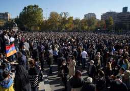 Protesters in Yerevan Urge Prime Minister to Resign by Midnight