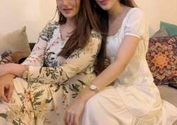 Urwa Hocane wishes happy birthday to Sania Mirza