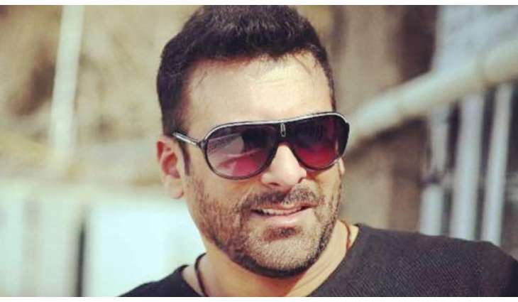 Actor Shamoon Abbasi joins PTI