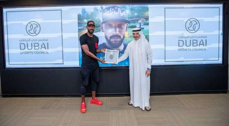 Dubai Sports Council honours football stars Puyol and Anelka with ‘Medal of First Line of Defence’