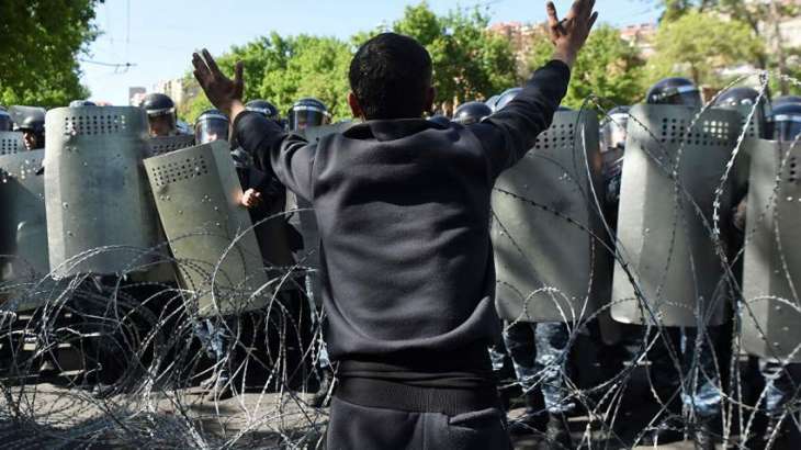 Armenian Police Dispersing Rally in Central Yerevan - Correspondent