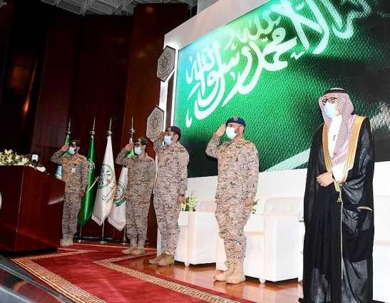 رئيس هيئة الأركان العامة يرعى حفل تخريج طلبة كلية الأمير سلطان العسكرية بالظهران