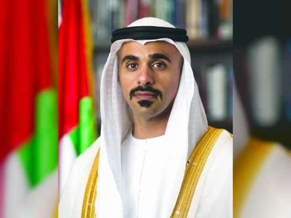 خالد بن محمد بن زايد يحضر جولة افتراضية لمعرض فن أبوظبي 2020