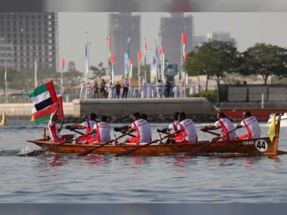 تألق قوارب البحرين وعمان في افتتاح موسم التجديف