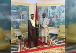 رئيس بوركينا فاسو يستقبل رئيس المجلس العالمي للتسامح والسلام