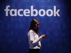 German Antitrust Regulator Probes Facebook for Tying VR Headset Use to Social Network