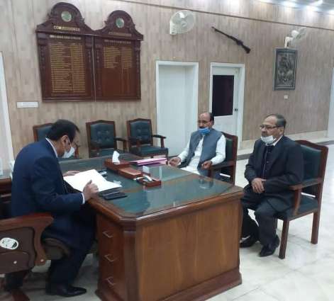 Yawar Mehdi and Saleem Qaisrani meet Dr Irshad Ahmad Khan Commissioner DG Khan