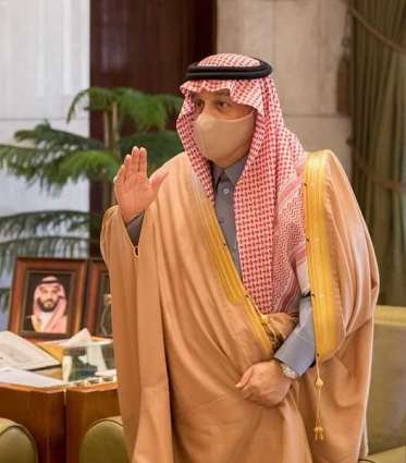 سمو الأمير فيصل بن بندر يستقبل مدير مكافحة المخدرات بمنطقة الرياض