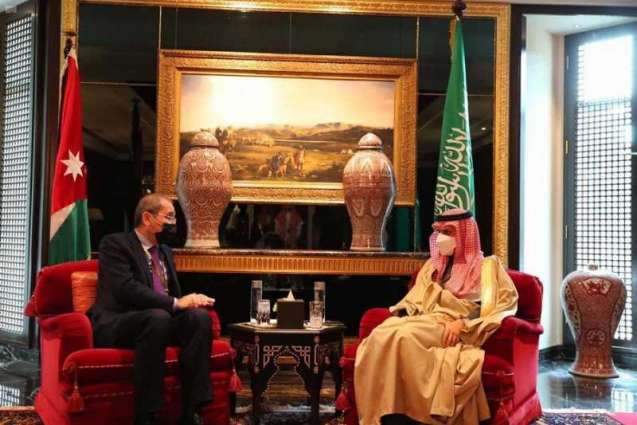 سمو الأمير فيصل بن فرحان يلتقي وزير الخارجية وشؤون المغتربين الأردني