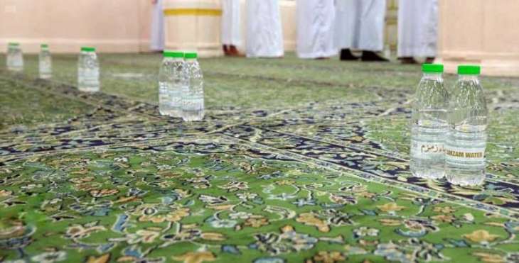 نقل  150 طناً من مياه زمزم للمسجد النبوي يومياً