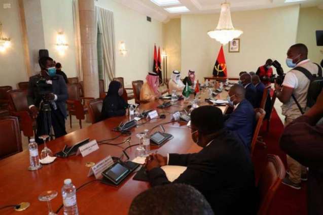 وزير الدولة لشؤون الدول الأفريقية يعقد جلسة مباحثات مع وزير الخارجية في أنغولا
