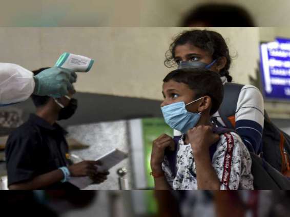 India records 19,556 new COVID-19 infections