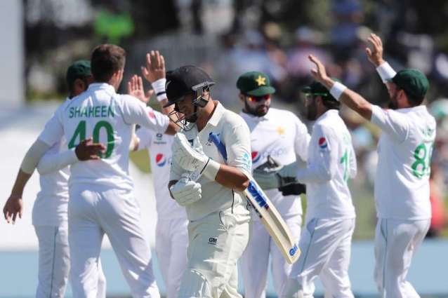 NZ vs Pak: Williamson, Taylor rescue New Zealand at 13-2 on day one of 1st Test 