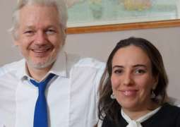 Assange's Partner Urges Supporters to Fight Back Against US Extradition Bid