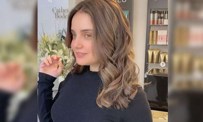 Armeena Khan believes Zoos seriously need to be done away now