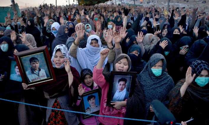 Hazara community ends sit-in after successful talks with the govt