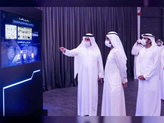 محمد بن راشد يطلق برنامج هيئة كهرباء ومياه دبي للفضاء "سبيس دي" ومشاريع "قمة دبي" و"شلالات حتا المستدامة"