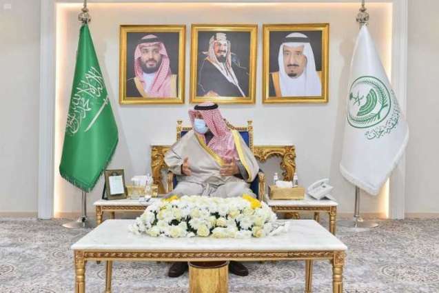 سمو الأمير جلوي بن عبدالعزيز يلتقي رئيس مجلس إدارة جمعية نجران الخضراء