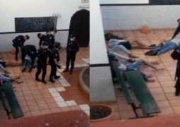 شرطة تعتدی علی مھاجرین مغاربة داخل المسجد فی الأسبانیا