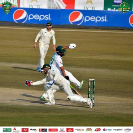 Pakistan ends Day 3 with lead of 200 runs over South Africa