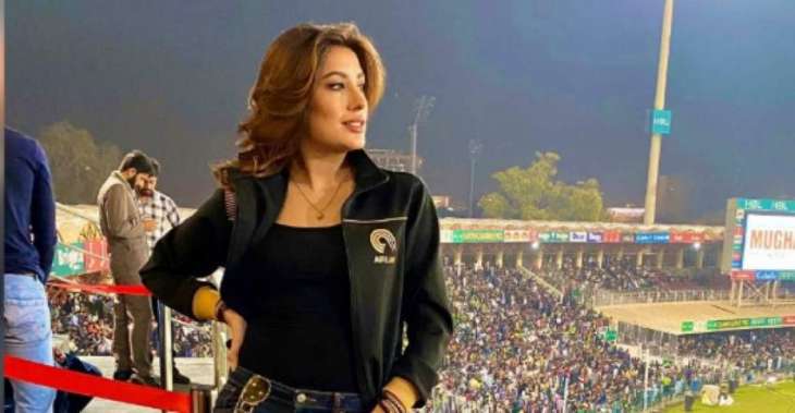 Mehwish Hayat loves official anthem for PSL 6