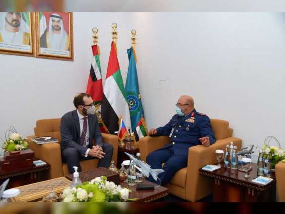 UAE Commander of Air Force and Air Defense receives guests of IDEX 2021