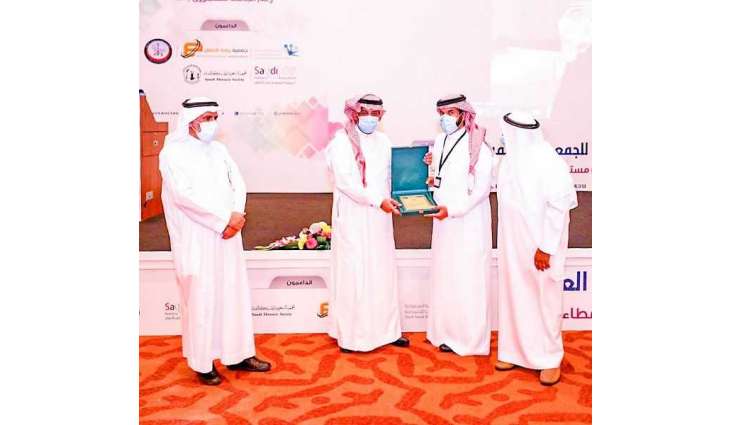 رئيس جامعة الملك سعود يفتتح فعاليات الملتقى السنوي السابع للجمعيات العلمية