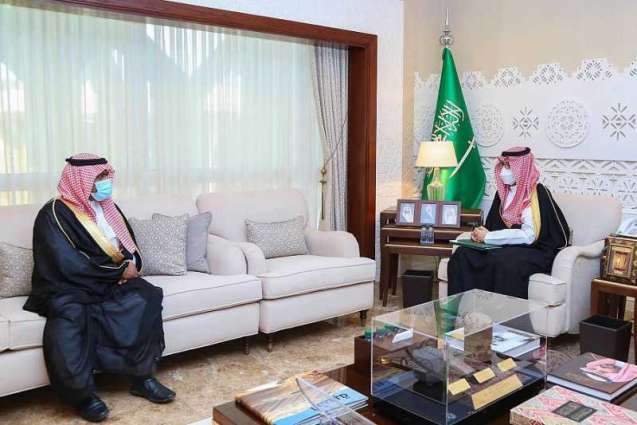 سمو نائب أمير الشرقية يلتقي المدير الإقليمي لقناة العربية بالمملكة