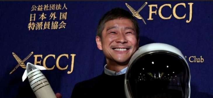 Japanese Billionaire Seeks 8 Crew Members for 2023 Private SpaceX Lunar Trip
