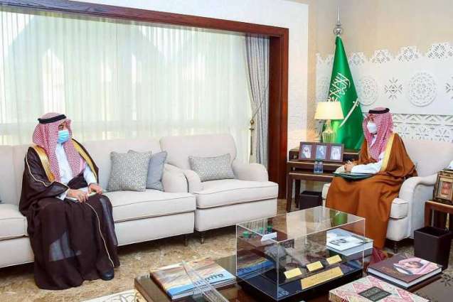 سمو نائب أمير الشرقية يستقبل رئيس الاتحاد السعودي لكرة اليد