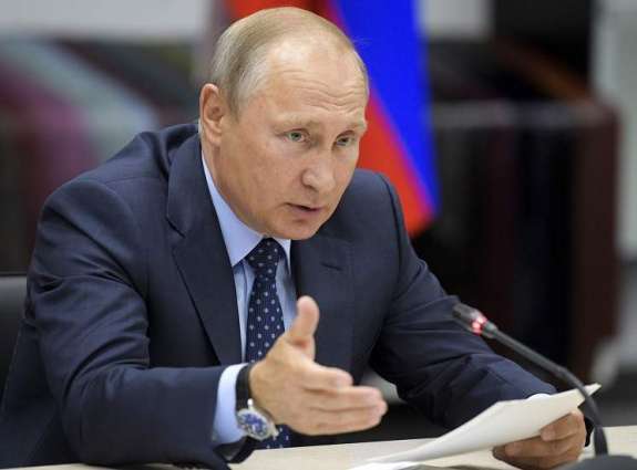 Poll Shows 56% of Russians Trust President Putin