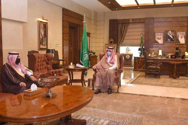 سمو الأمير مشعل بن ماجد يستقبل مدير مكافحة المخدرات بمنطقة مكة المكرمة