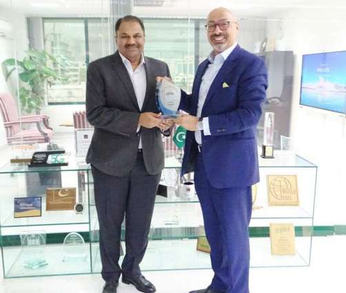 Etisalat Group CEO Visits PTA