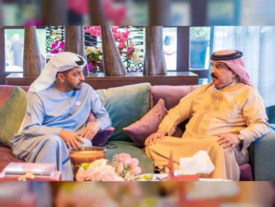 King of Bahrain receives Hamdan bin Zayed