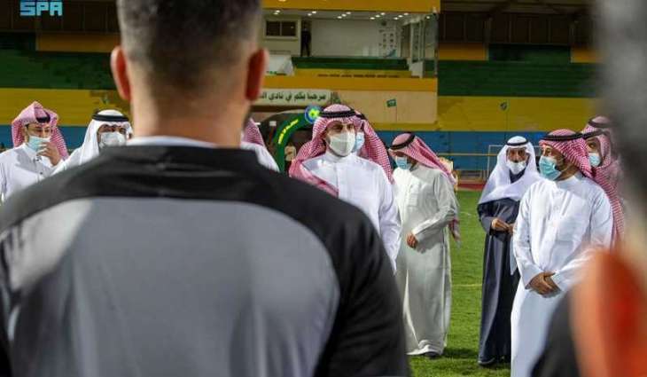 سمو أمير الجوف يزور نادي العروبة ويهنئهم بصعودهم لدوري الأمير محمد بن سلمان للدرجة الأولى