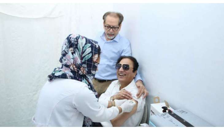 Covid vaccination continues in Arts Council of Pakistan, Karachi. The council members and the artist community got vaccinated. The center is jointly established by the Arts Council and Sindh Health Department