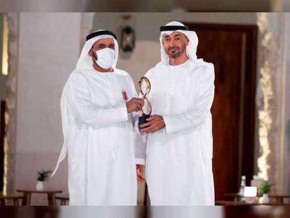 Mohamed bin Zayed honours 12 personalities at 10th Abu Dhabi Awards