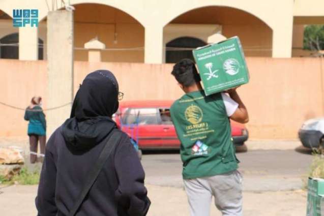 مركز الملك سلمان للإغاثة يواصل توزيع السلال الغذائية الرمضانية للاجئين السوريين والفلسطينيين والأسر اللبنانية الأشد حاجة في لبنان