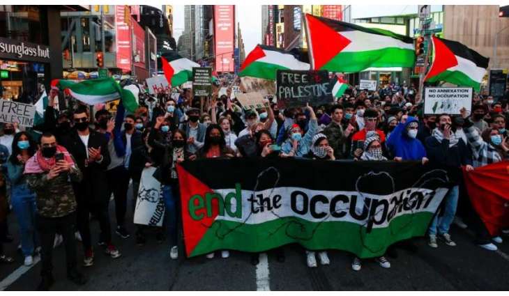 Hundreds of South Africans Walk Out in Solidarity With Palestinians