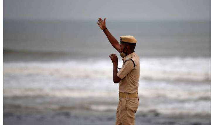 India Mobilizes Army to Help Deal With Cyclonic Storm