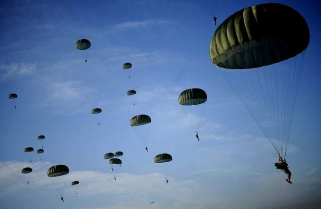 US Paratroopers Make Large-Scale Drop in Estonia as Part of Joint Drills - Defense Forces