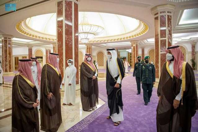 سمو ولي العهد وسمو أمير دولة قطر يعقدان جلسة مباحثات