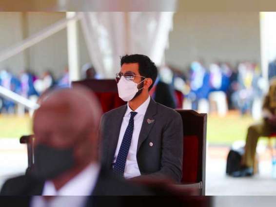 شخبوط بن نهيان يشهد مراسم تنصيب الرئيس الأوغندي في كمبالا