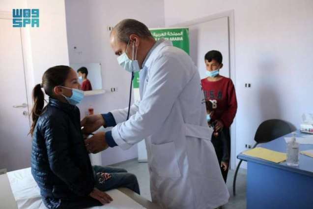 فريق مركز الملك سلمان للإغاثة يتفقد مركز عرسال في لبنان للرعاية الصحية الأولية