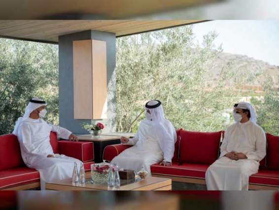 Mohamed bin Zayed exchanges Eid greetings with RAK Ruler