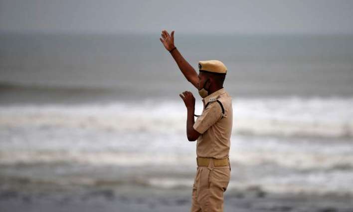 India Mobilizes Army to Help Deal With Cyclonic Storm