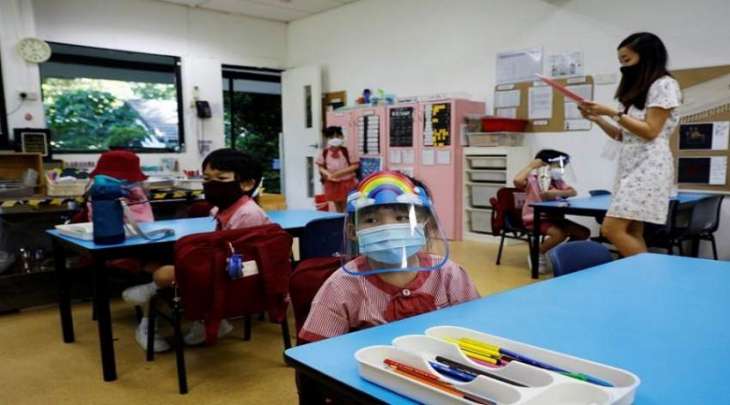 سنغافورة تغلق المدارس بعد ظاھرة تفشی السلالة الھندیة بین الأطفال